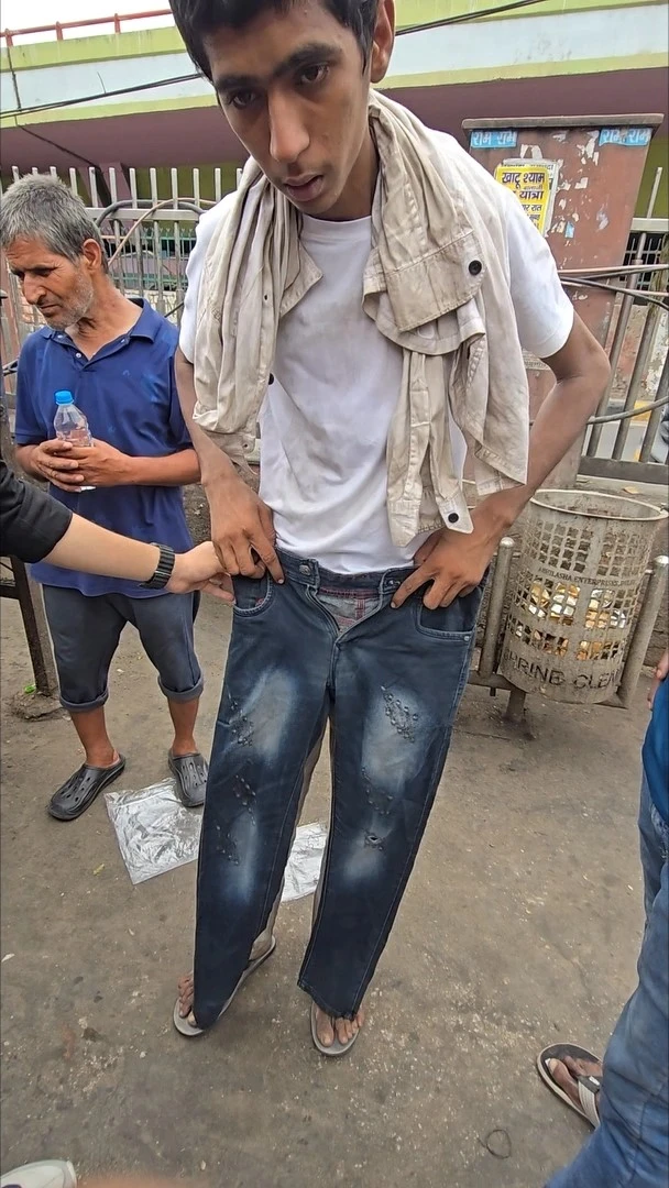 Clothes Distribution